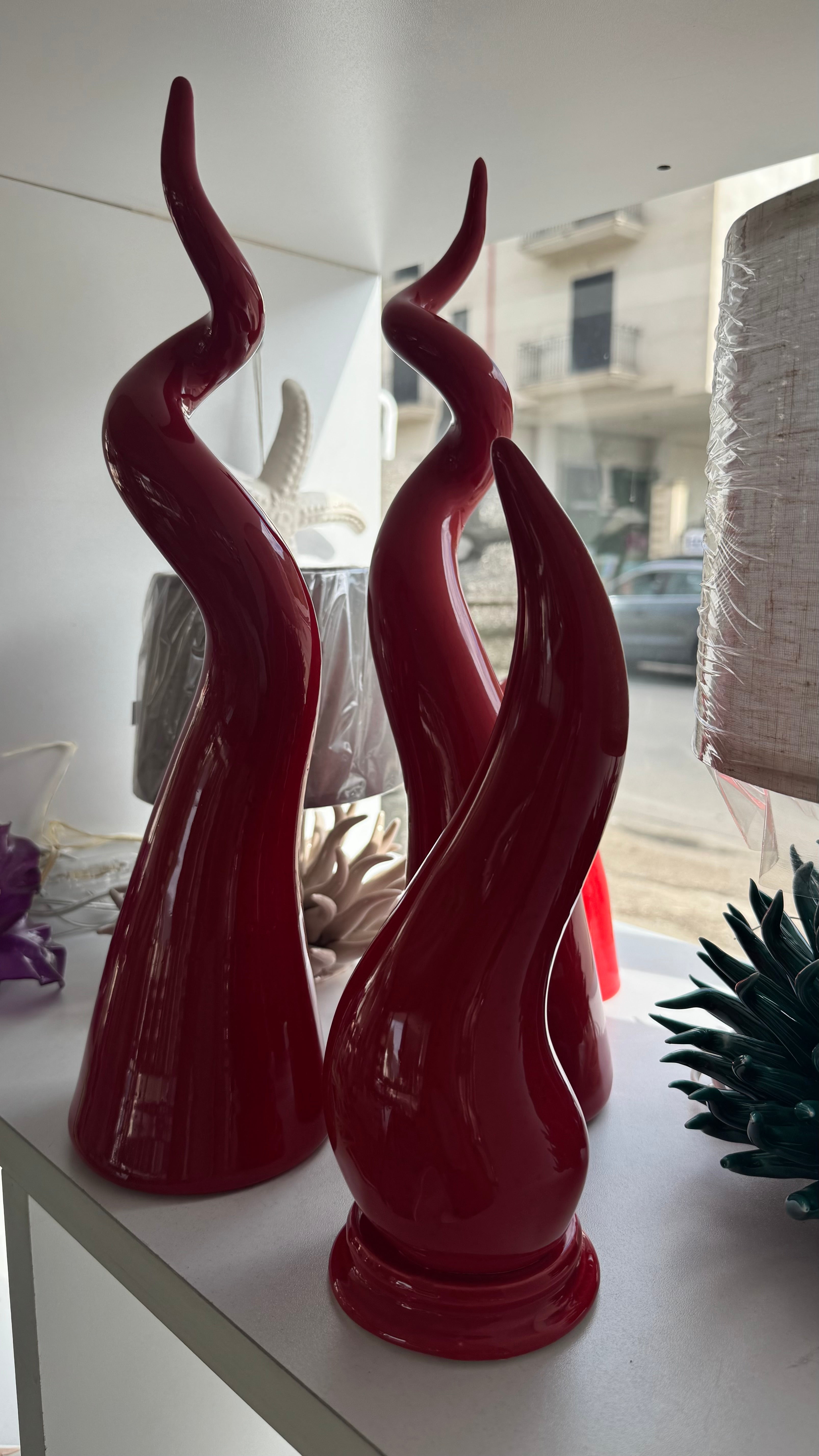 Corno rosso brillante