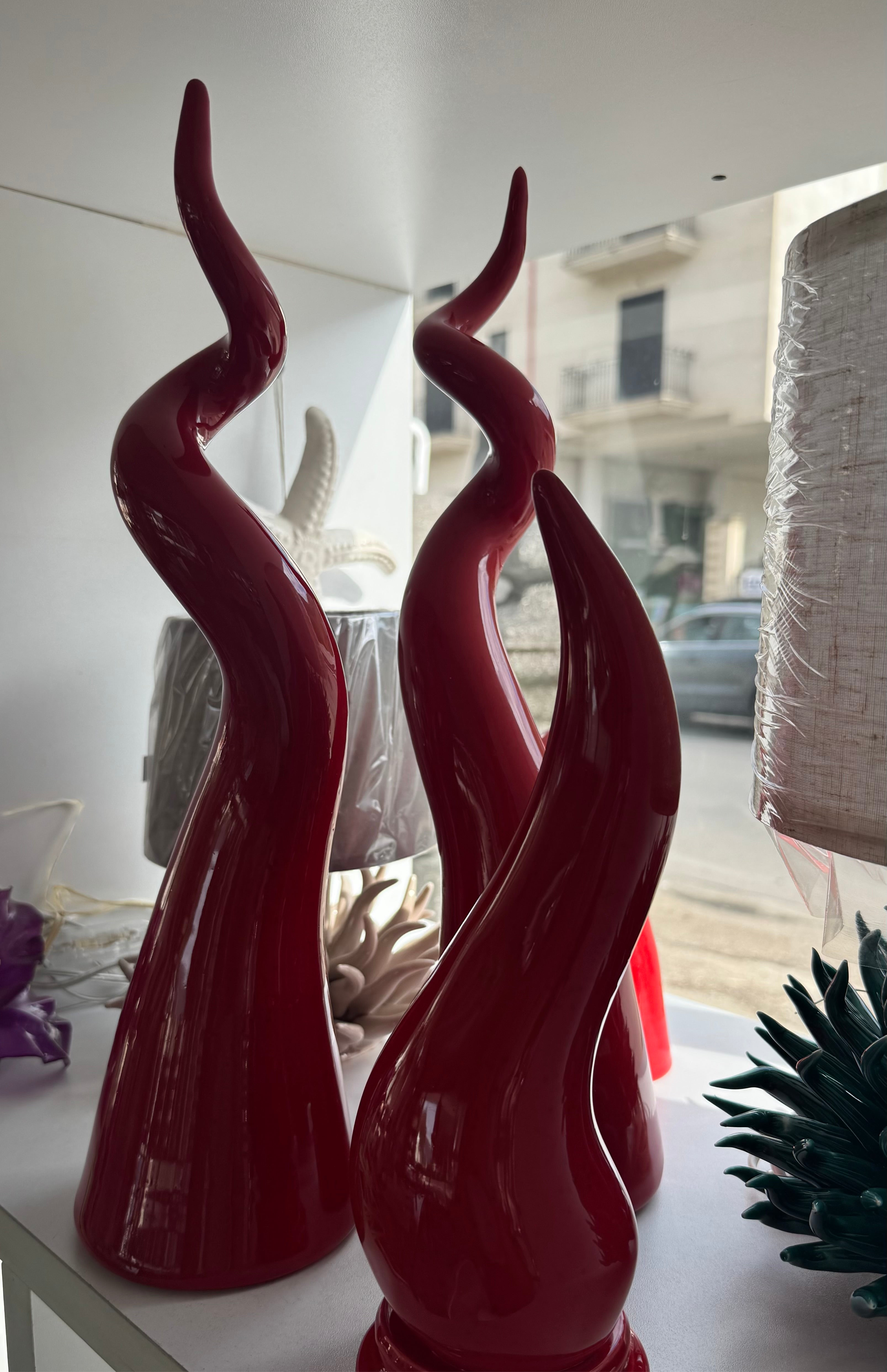 Corno rosso brillante