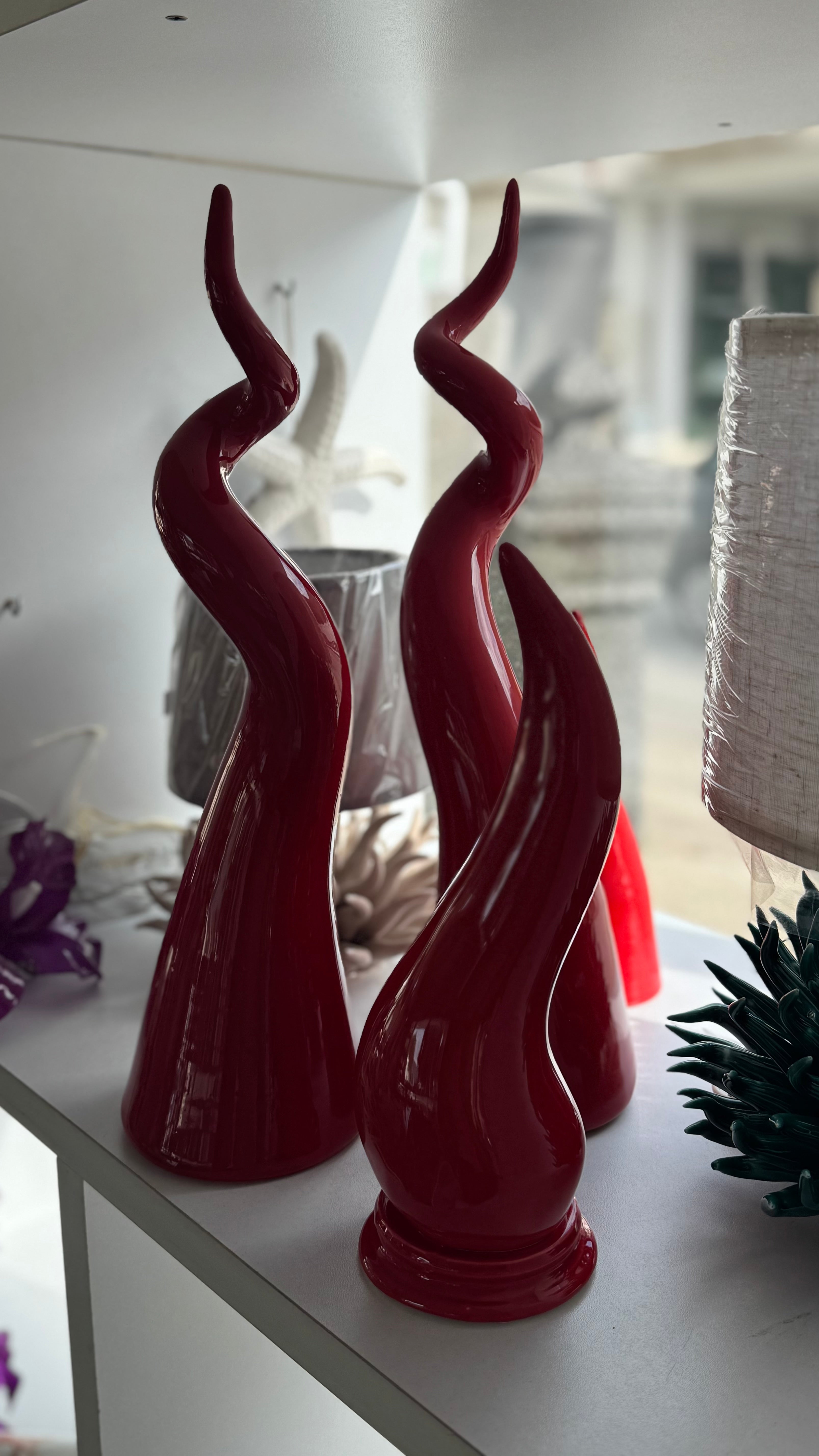 Corno rosso brillante